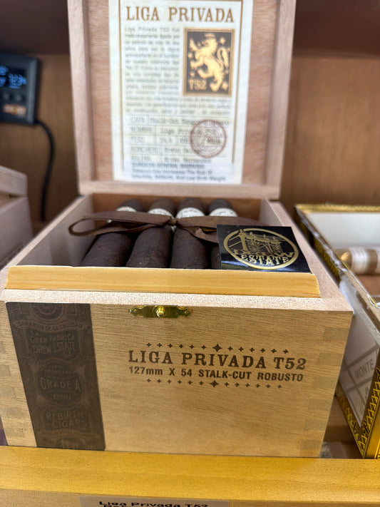 Liga Privada T52 Robusto