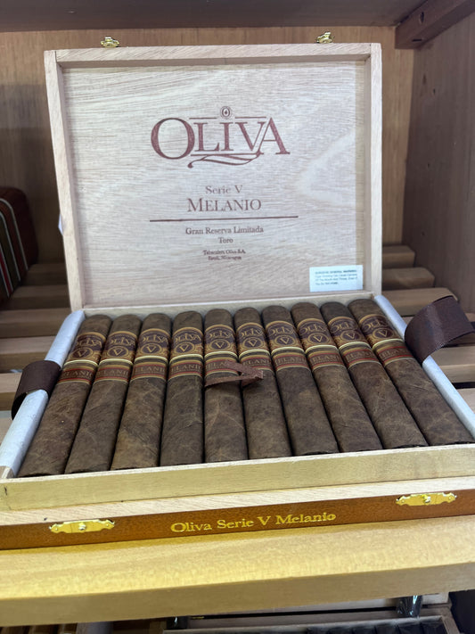 Cigar- Oliva Melanio Toro